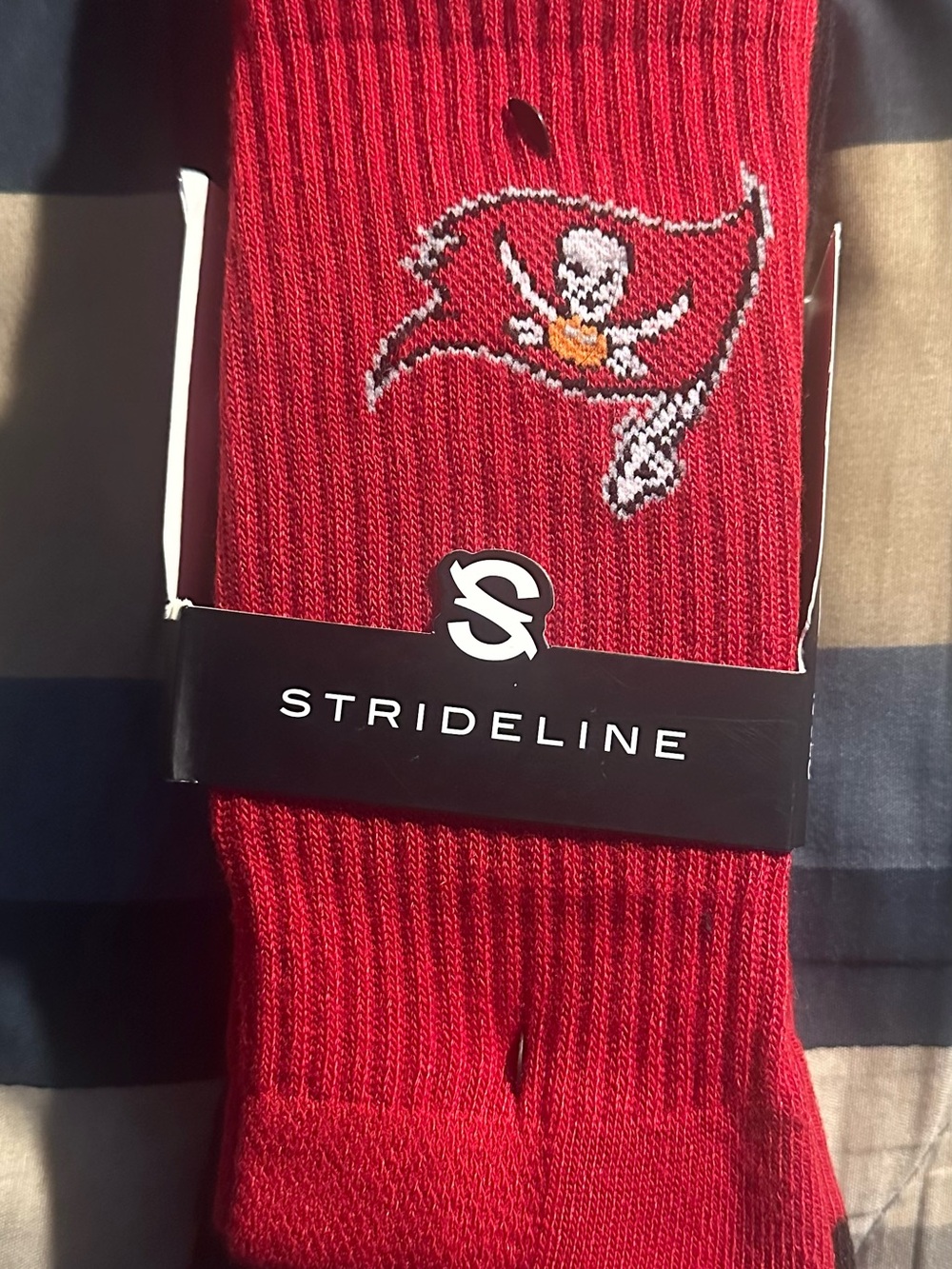 Buccaneers Strideline Men’s Red Athletic Crew Socks with Team Logo